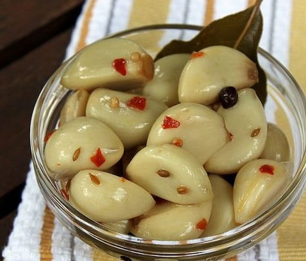 تصویر 1 از قیمت خرید سیر ترشی همدان با فروش ویژه